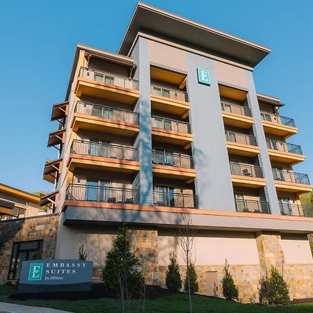 Embassy Suites By Hilton Gatlinburg Resort Exterior photo