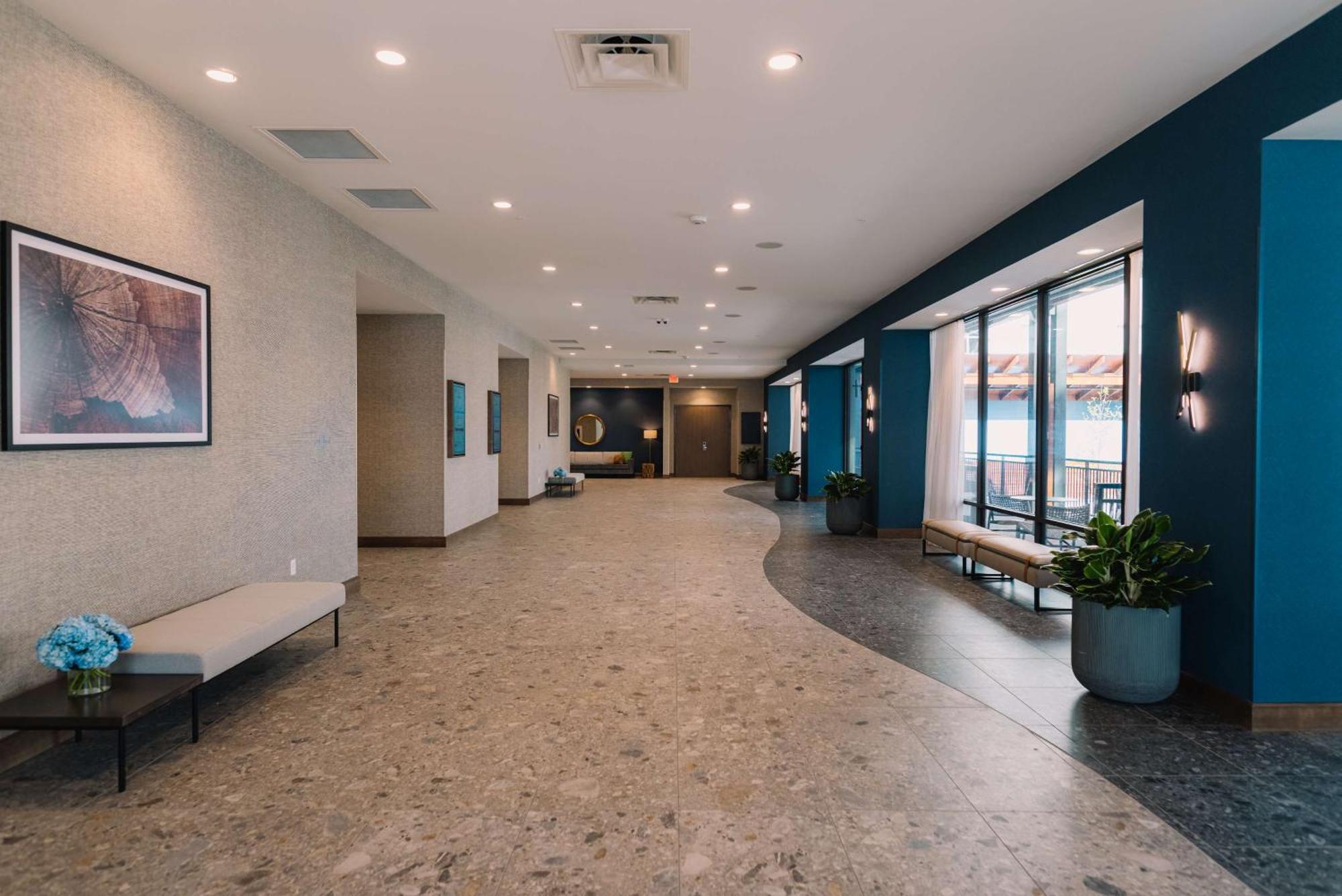 Embassy Suites By Hilton Gatlinburg Resort Exterior photo